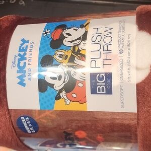 Disney Mickey and Friends Plush Thrown The Big One NWT